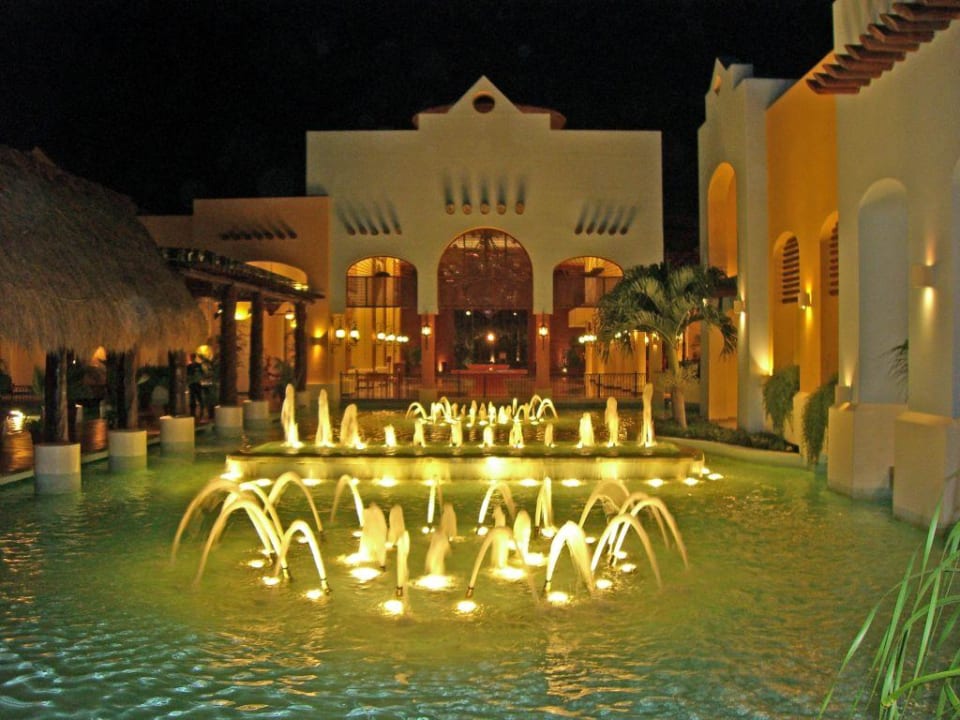 Hotelanlage am Abend... Iberostar Selection Paraiso Lindo