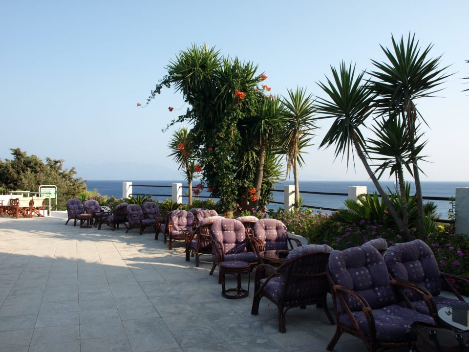 Blick von der Barterrasse Dimitra Beach Hotel & Suites