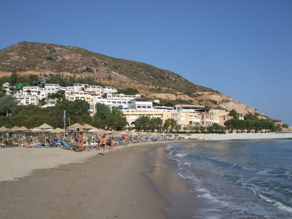 Blick auf Hotelanlage Fodele Beach & Water Park Holiday Resort