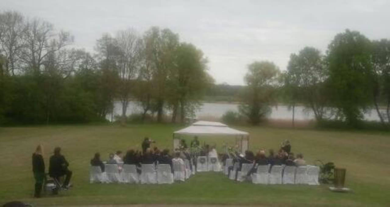 Hochzeitsfeier am 2.5.14 Hotel Schloß Wedendorf