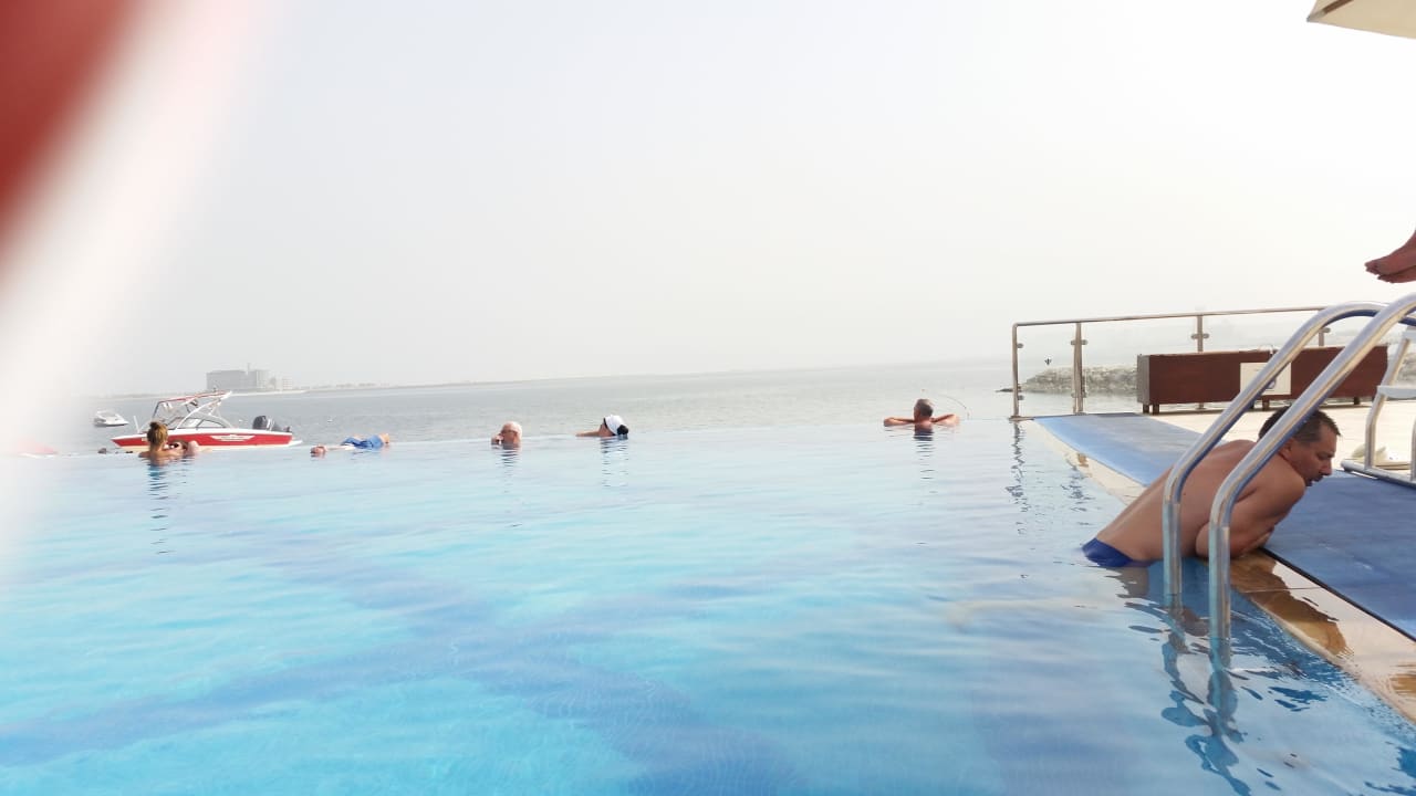 Infinity Pool (adults only) Rixos Bab Al Bahr
