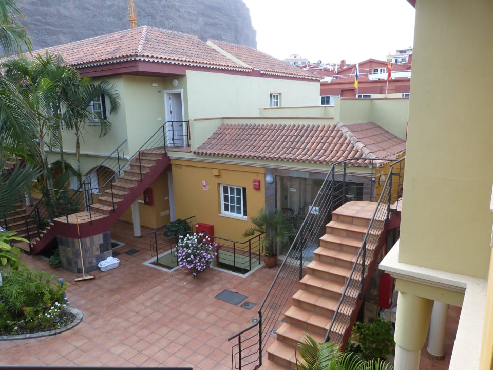 Hoteleingang Residencial El Llano