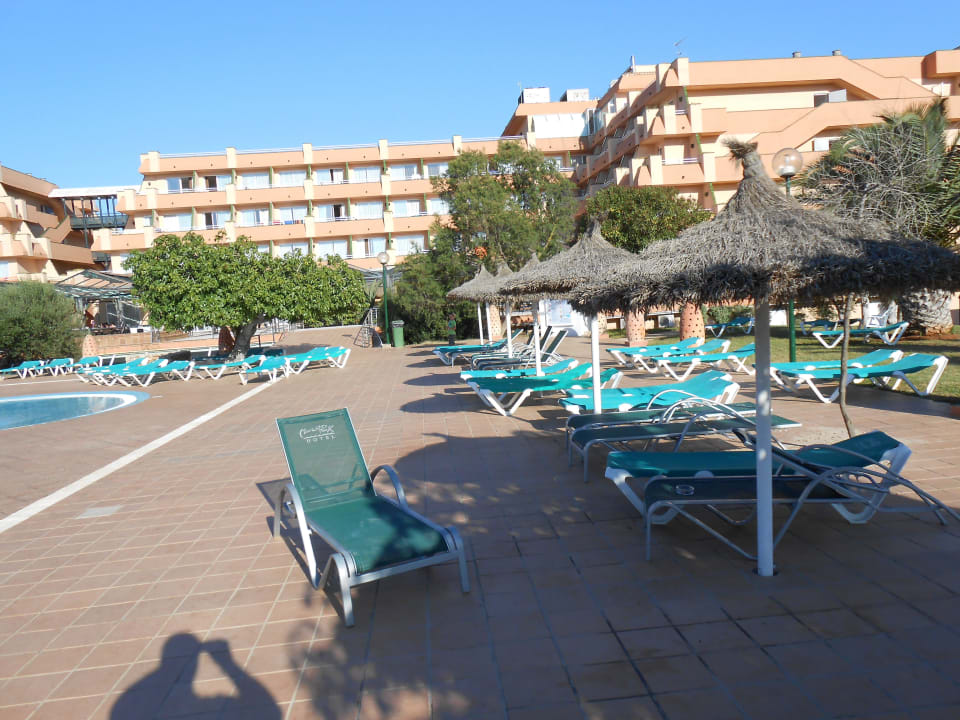 Blick von Hinten auf die Rechte Hotelseite Hotel Mariant Park