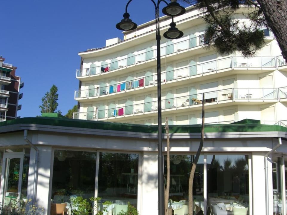 Vom Pool aus gesehn Hotel Bellevue Beach