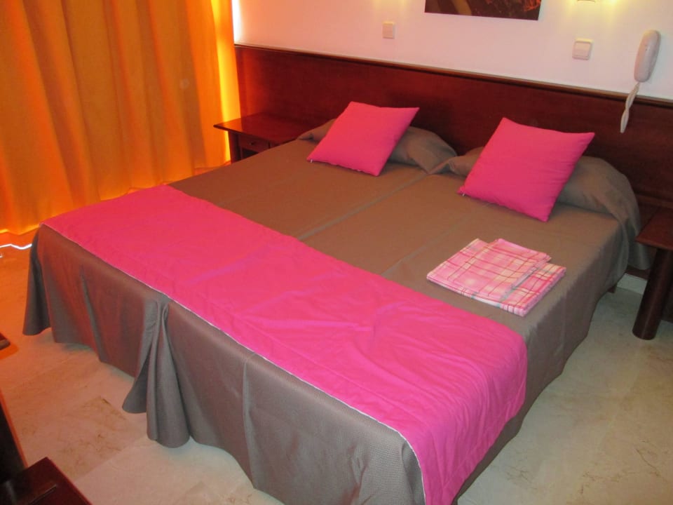 Schlafzimmer Hotel Zafiro Alzinar Mar
