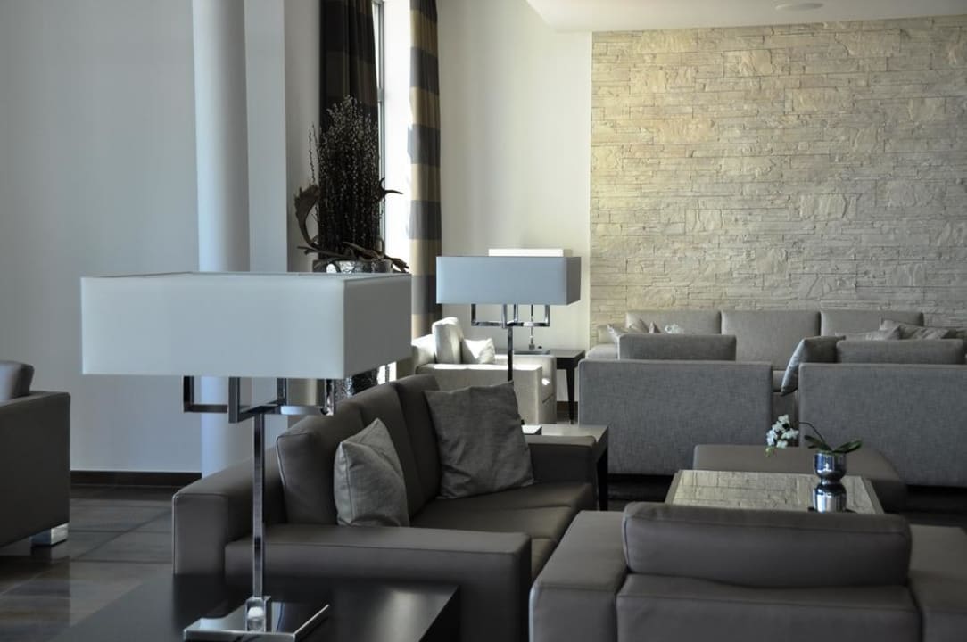 Lobby im Neubau Relais & Châteaux Hotel Burg Schwarzenstein