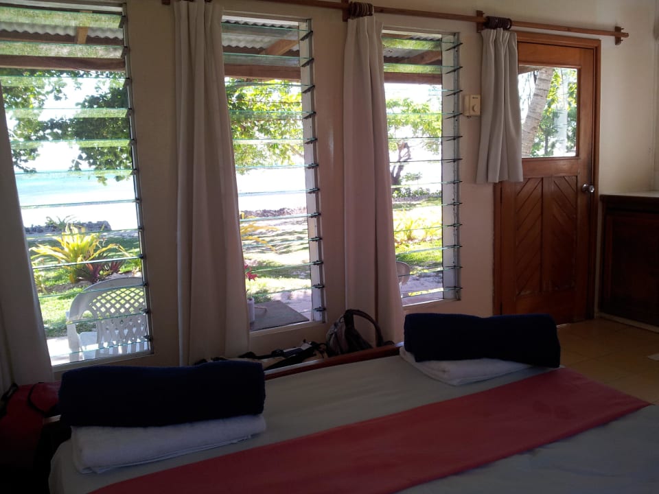Innenansicht Bure Hotel Oarsman's Bay Lodge