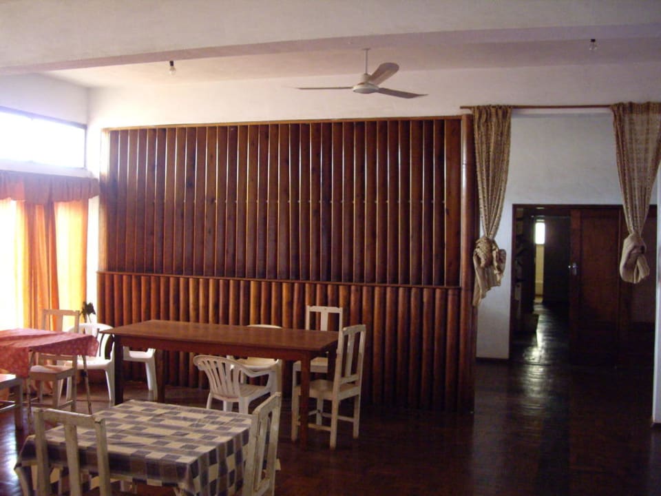 Restaurant/Meeting Pensao Gurue