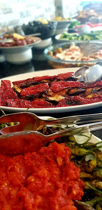 Gastro Lavin Garden Hotel