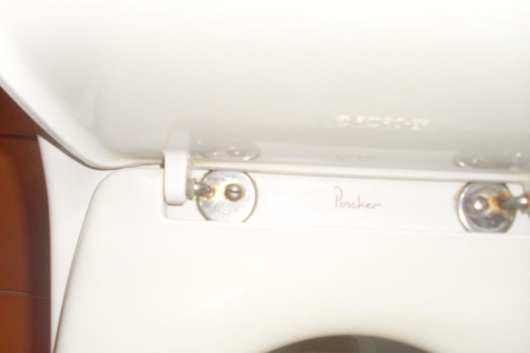 Toilette nach Entfernen des Siegels Hotel Djerba Resort