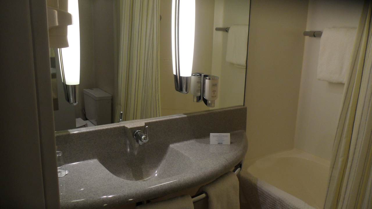 Zimmer 309 - Park Inn, HH - Select Hotel Hamburg Nord