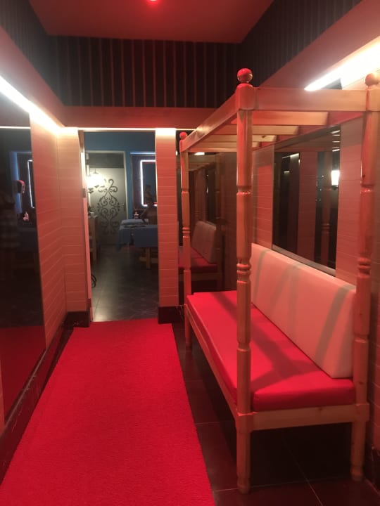 Sonstiges Azura Deluxe Resort & Spa Hotel