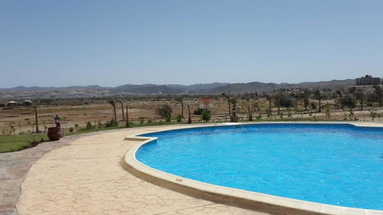 Swimming pool Three Corners Equinox Beach Resort