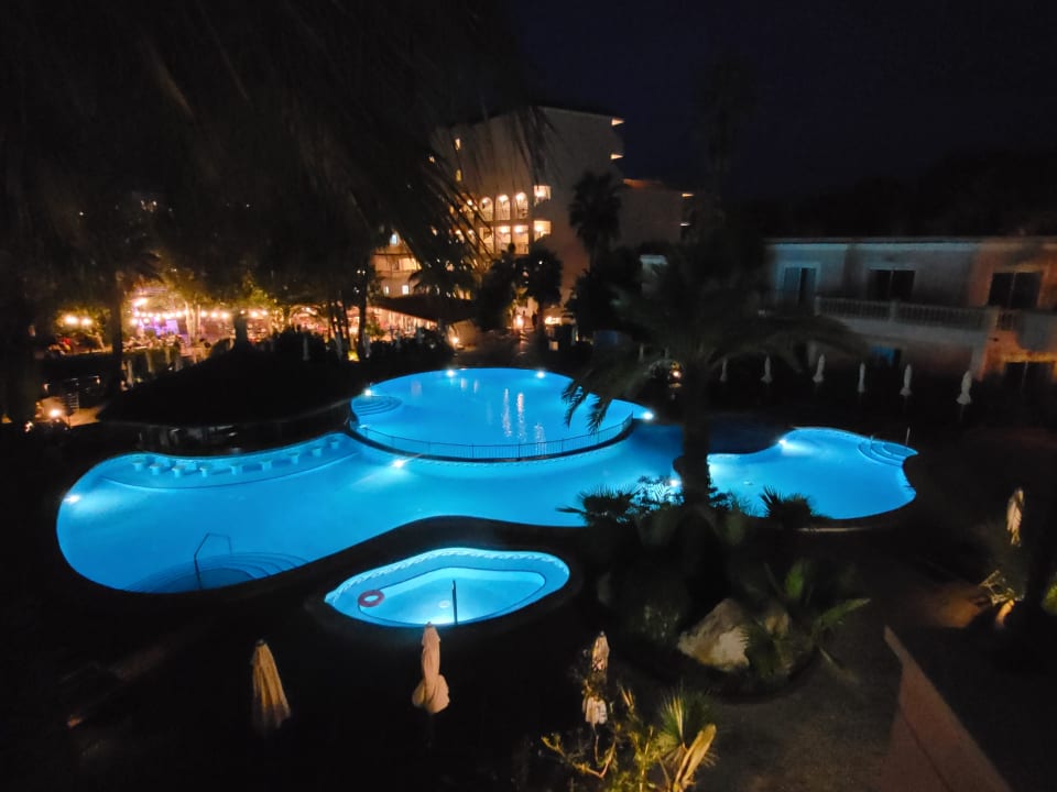 Pool R2 Lago Playa Park