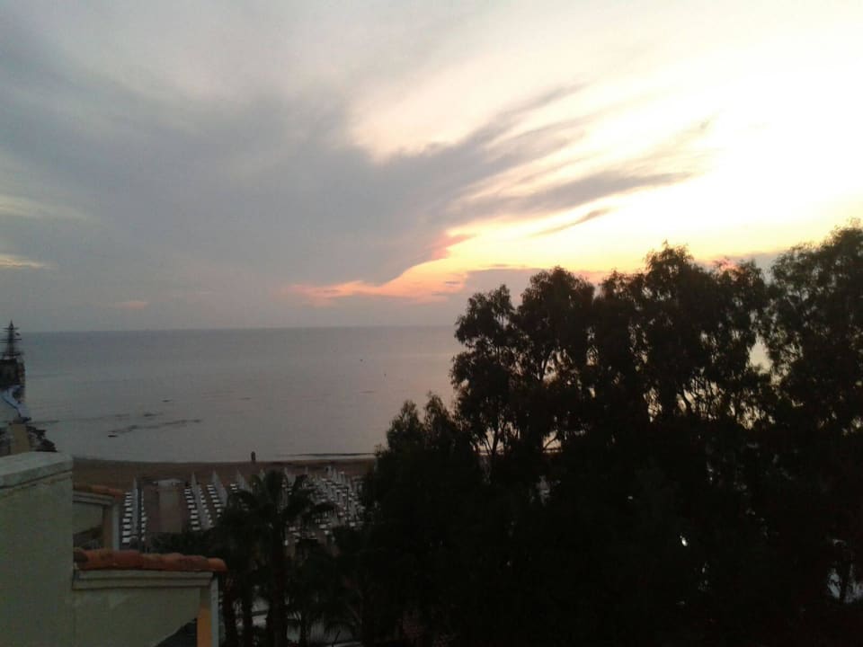 Ausblick abends  PALOMA Perissia