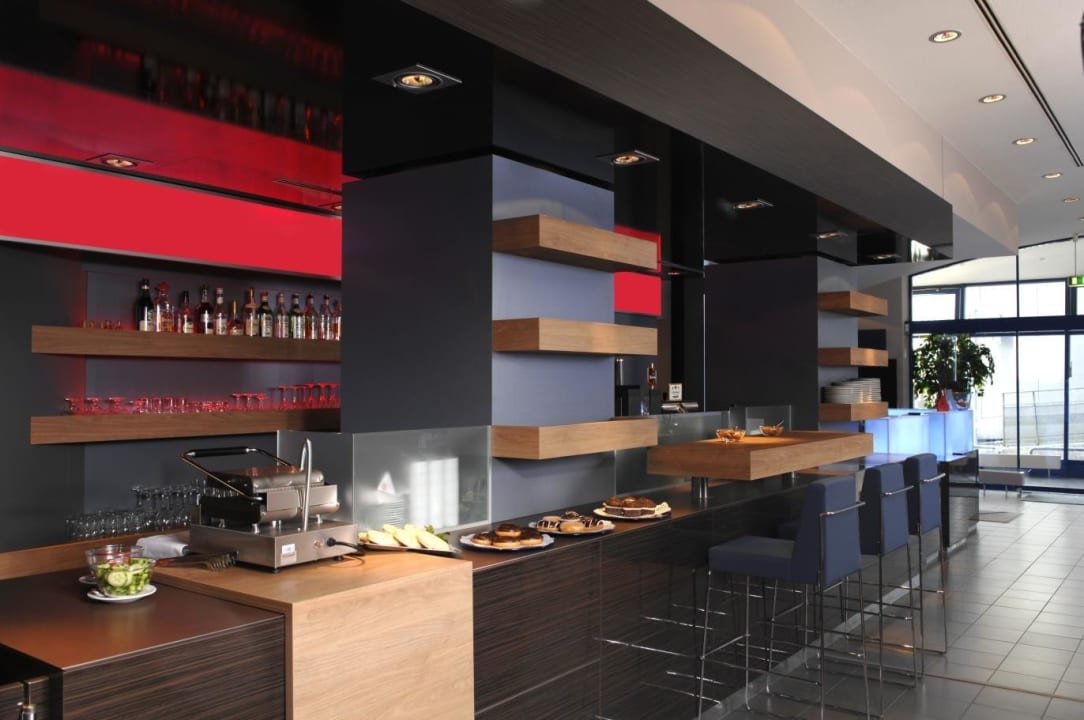 Bar IntercityHotel Hamburg-Altona