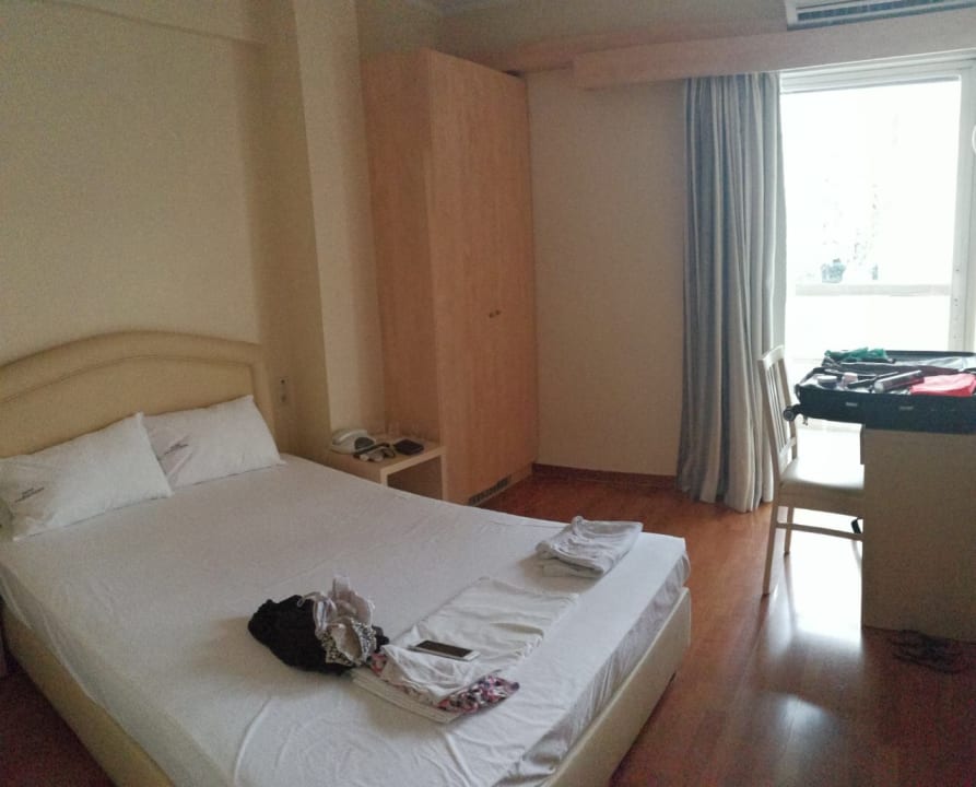 Zimmer Hotel Mediterranee