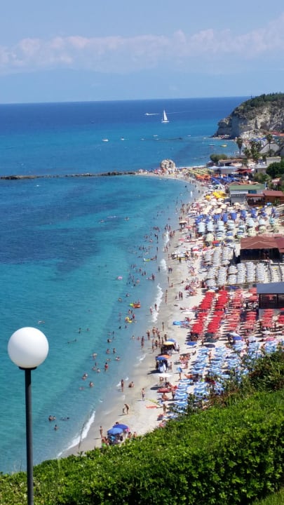 Blick auf den angrenzenden Strand Aldiana Club Rocca Nettuno Calabria
