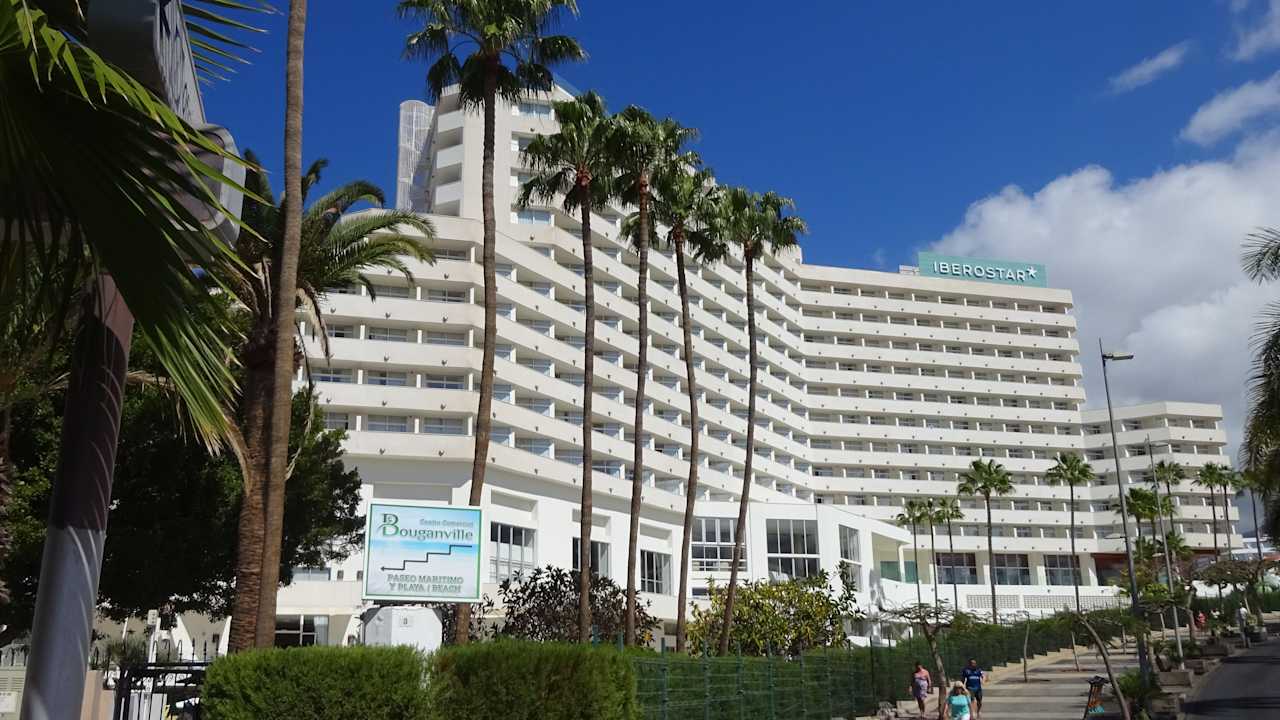 Außenansicht Iberostar Waves Bouganville Playa