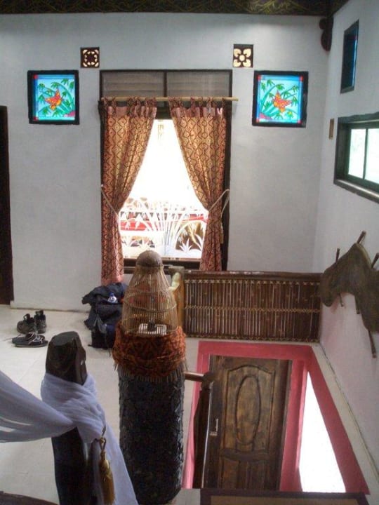 Innentreppe Hotel Jungle Inn