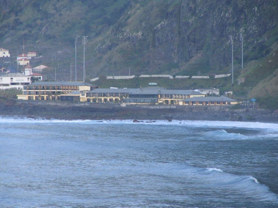 Hotelansicht aus der Ferne Hotel Estalagem do Mar