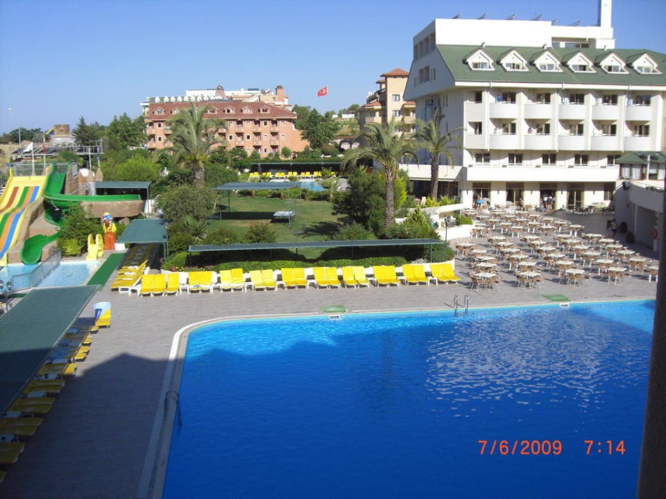 3.Etagenblick Side Breeze Hotel