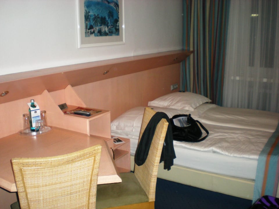 Zimmer  Best Western Raphael Hotel Altona