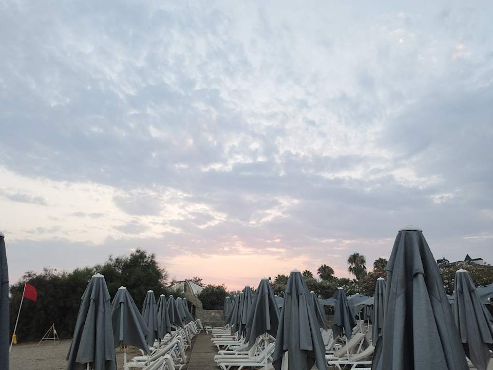 Strand Hotel Royal Garden Beach