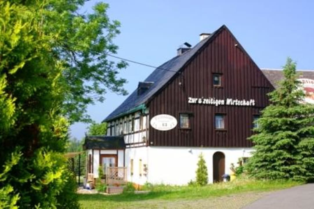 Außenansicht Landgasthof Zur u'zeitigen Wirtschaft