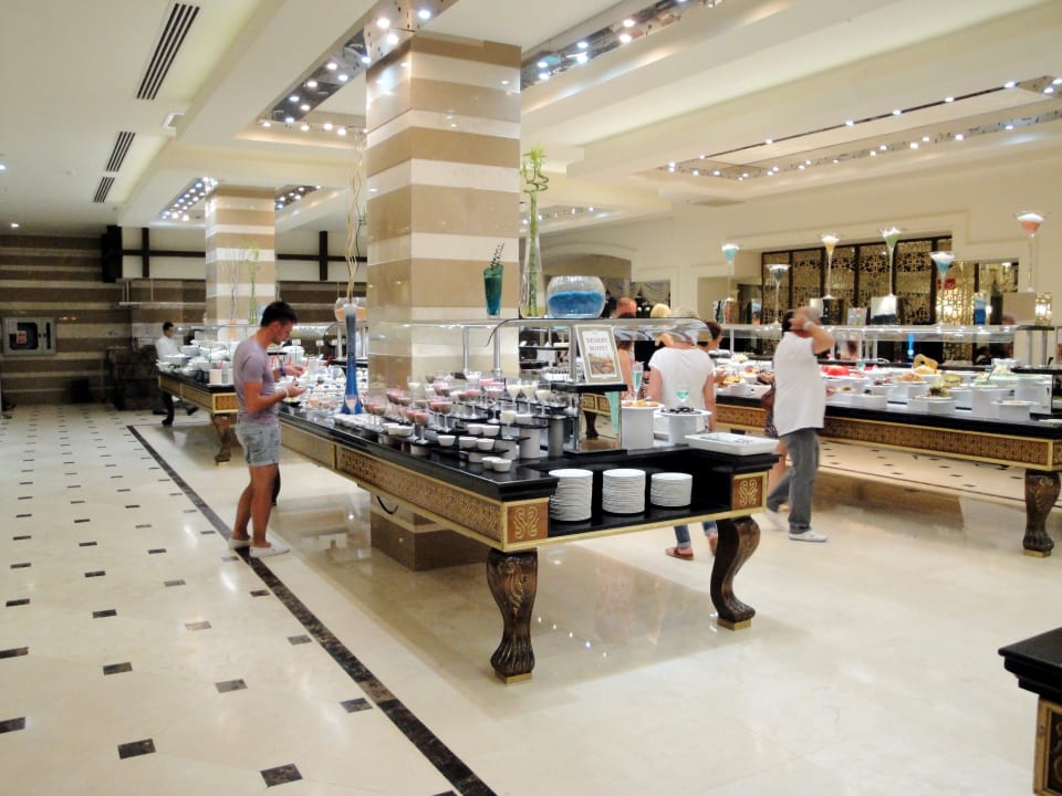 Buffet Diamond Excellence Resort & Spa