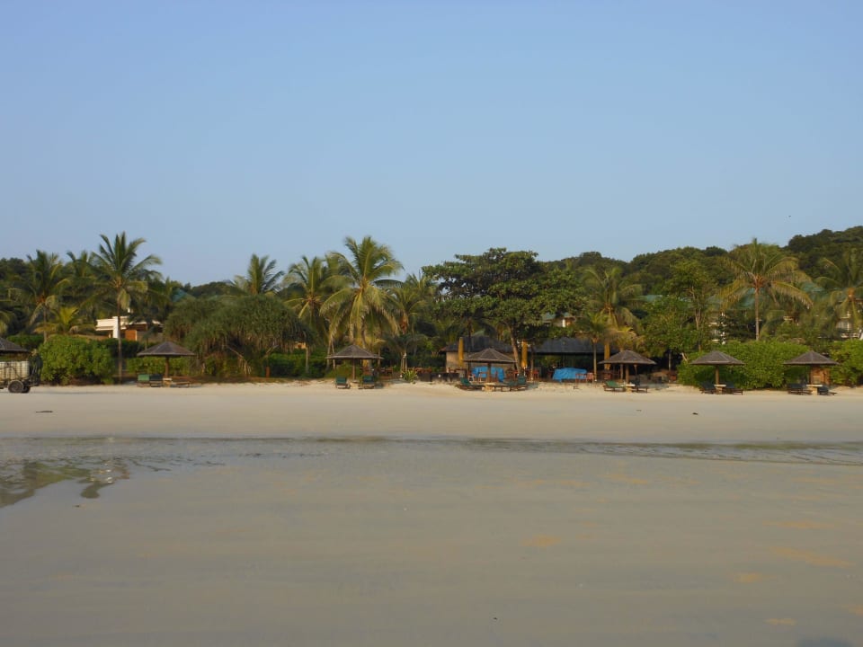 Strand Hotel Angsana Bintan