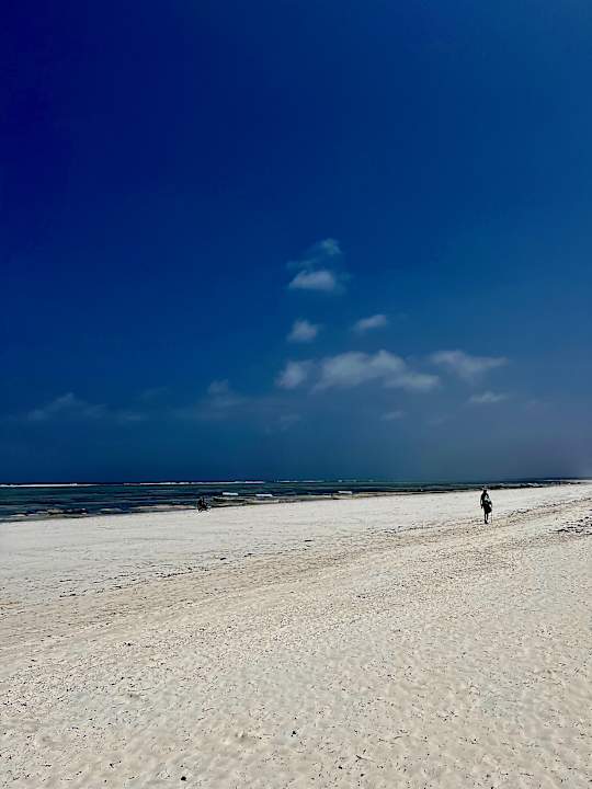 Strand Sunshine Azure Zanzibar Beach Hotel