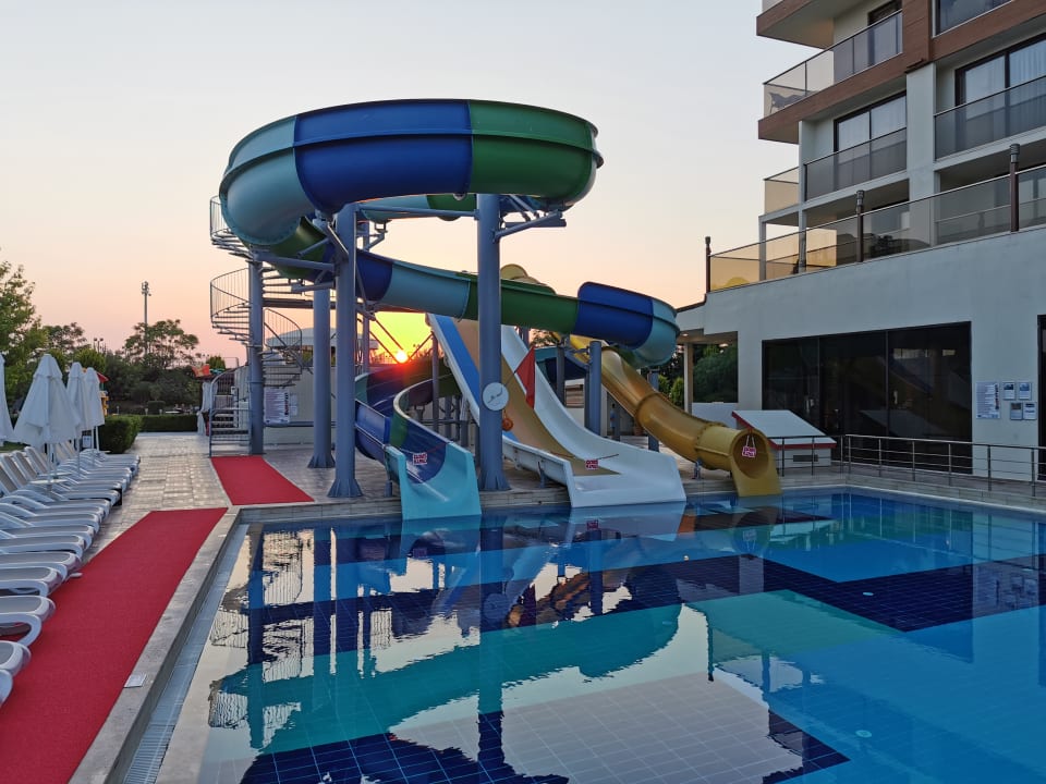 Pool Glamour Resort & Spa