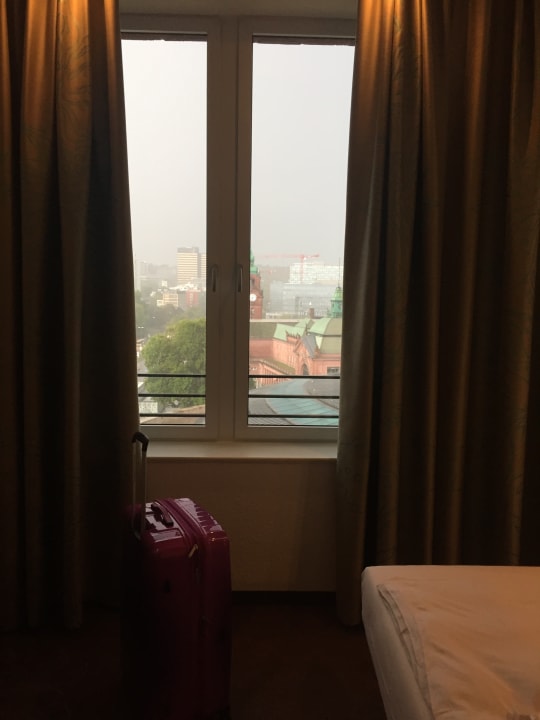 Zimmer Motel One Wiesbaden