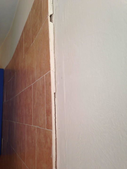 Die Fliesen fallen bald runter Residenza Cappuccini