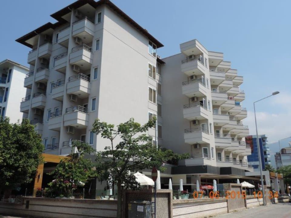 Blick aufs Hotel  Hatipoglu Beach Hotel