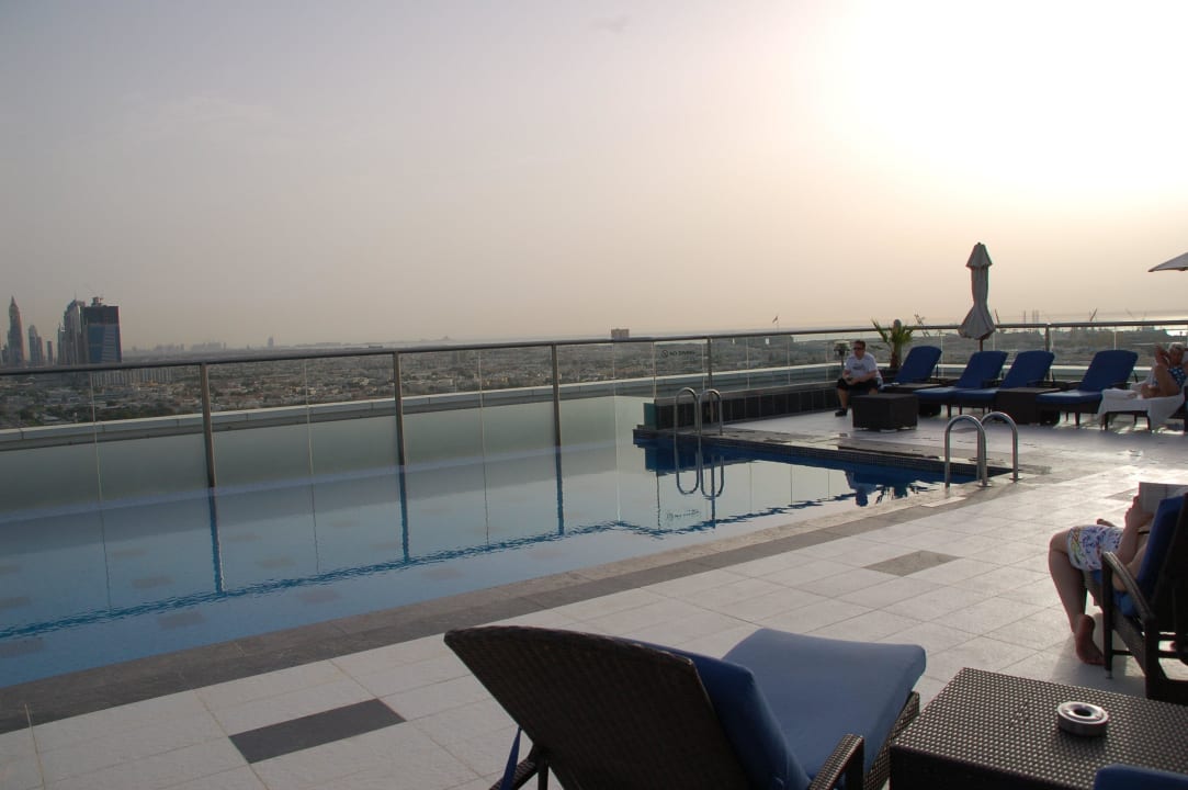 Pool Park Regis Kris Kin Hotel