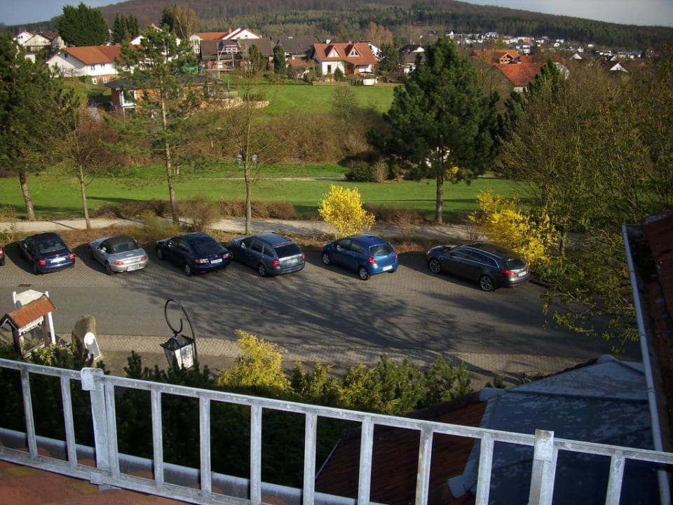 Parkplätze vor dem Hotel Parkhotel Emstaler Höhe