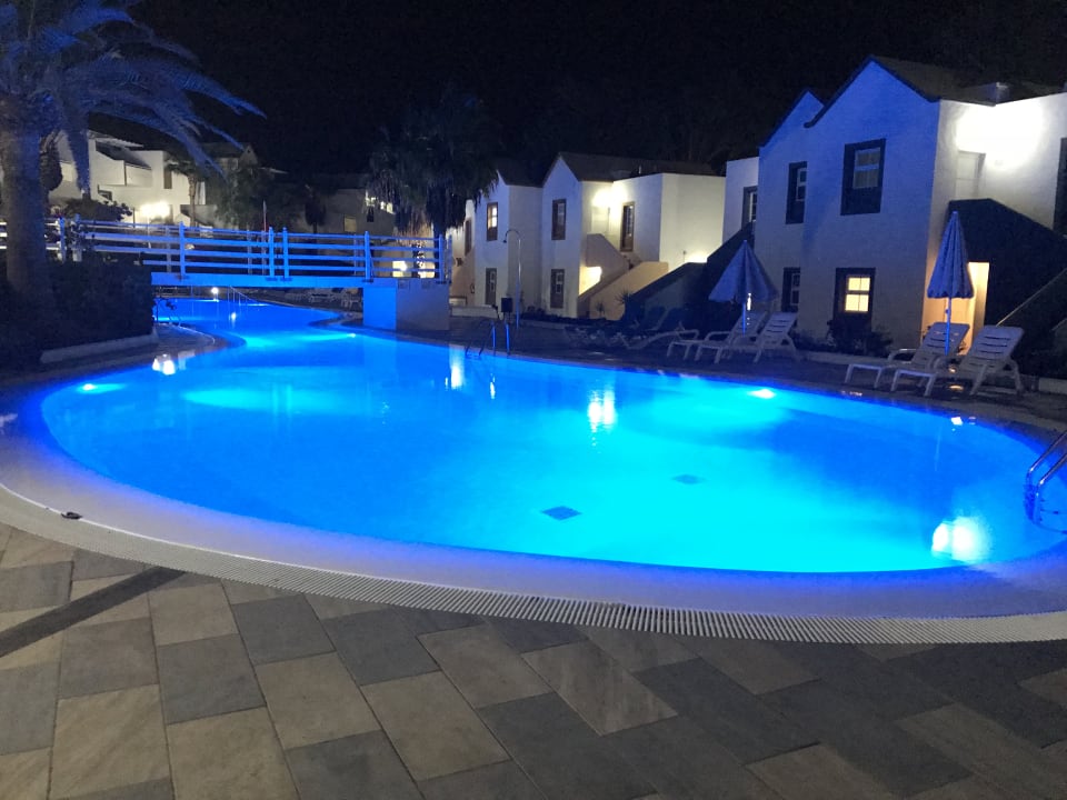 Pool Apartamentos LIVVO Morromar