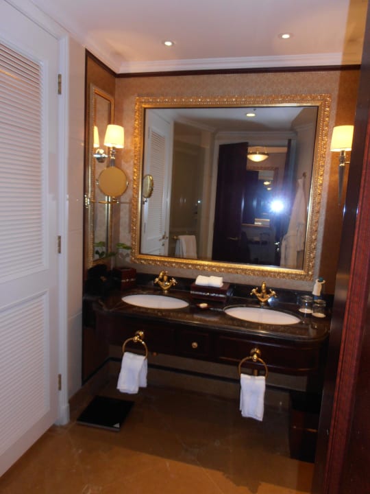 Bad Hotel Grand Central Shanghai