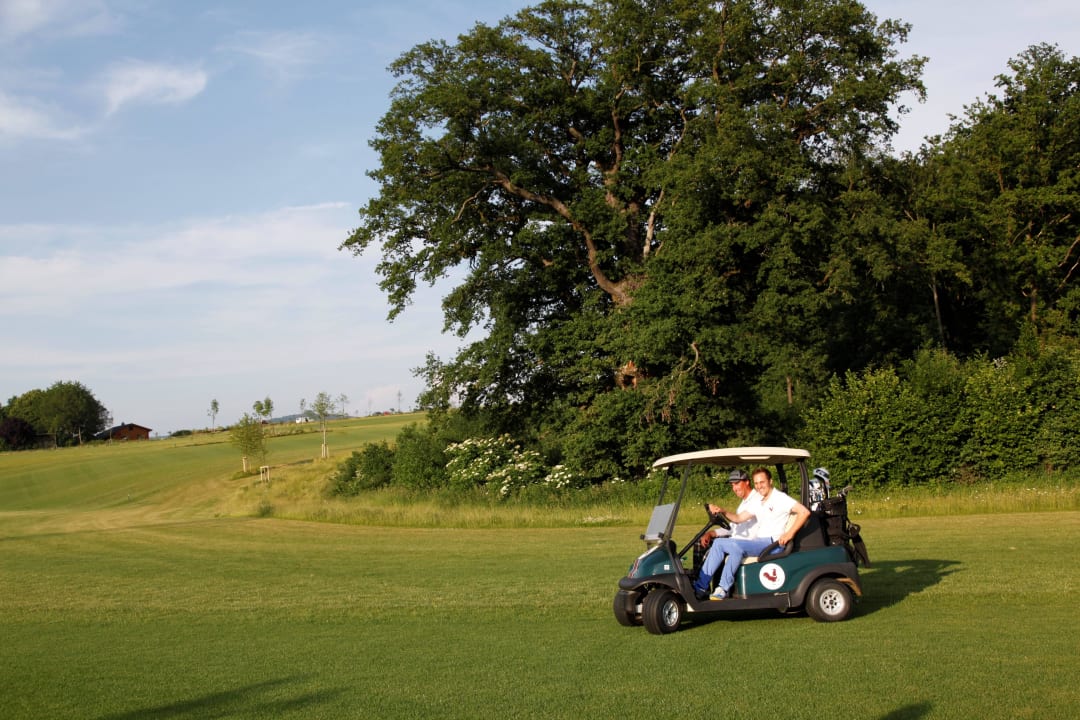 9-Loch Golfplatz Hotel Gut Hühnerhof