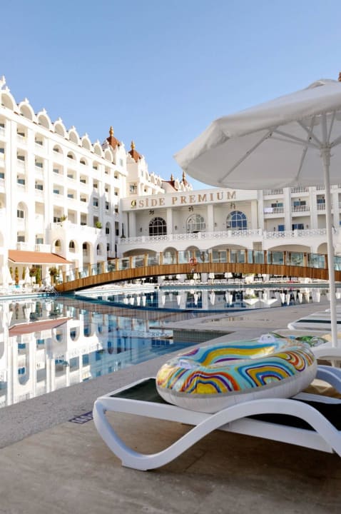 Basen o poranku Oz Hotels Side Premium