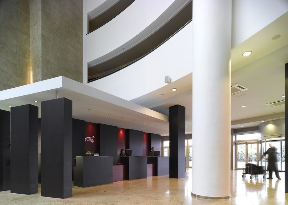 Recepción en Hotel Granada Abades Nevada Palace Hotel Abades Nevada Palace