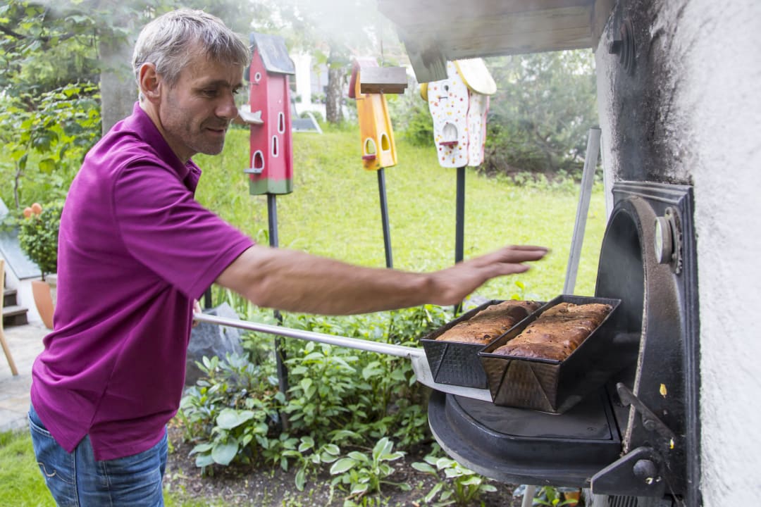 Ist das Brot schon fertig? Hotel & Gasthof Kirchenwirt Pitztal