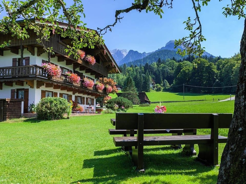 Hausansicht Gästehaus Gröllehen