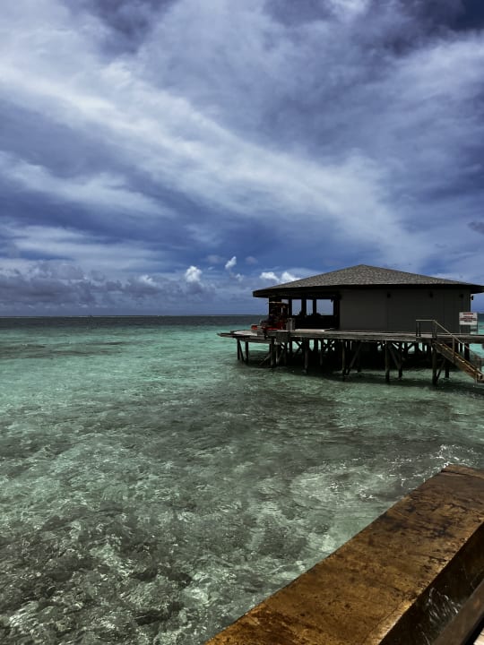 Außenansicht Centara Ras Fushi Resort & Spa Maldives