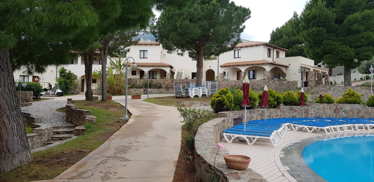 Gartenanlage Club Esse Cala Gonone