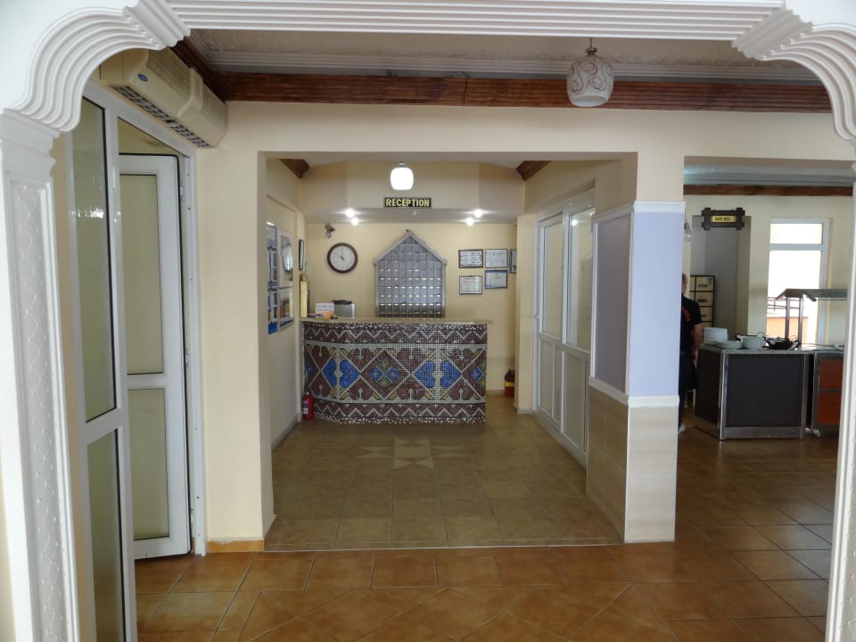 The lobby Hotel Kleopatra Alis