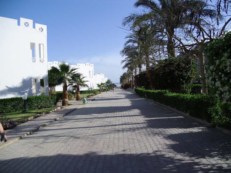 Weg zum Strand Happy Life Village