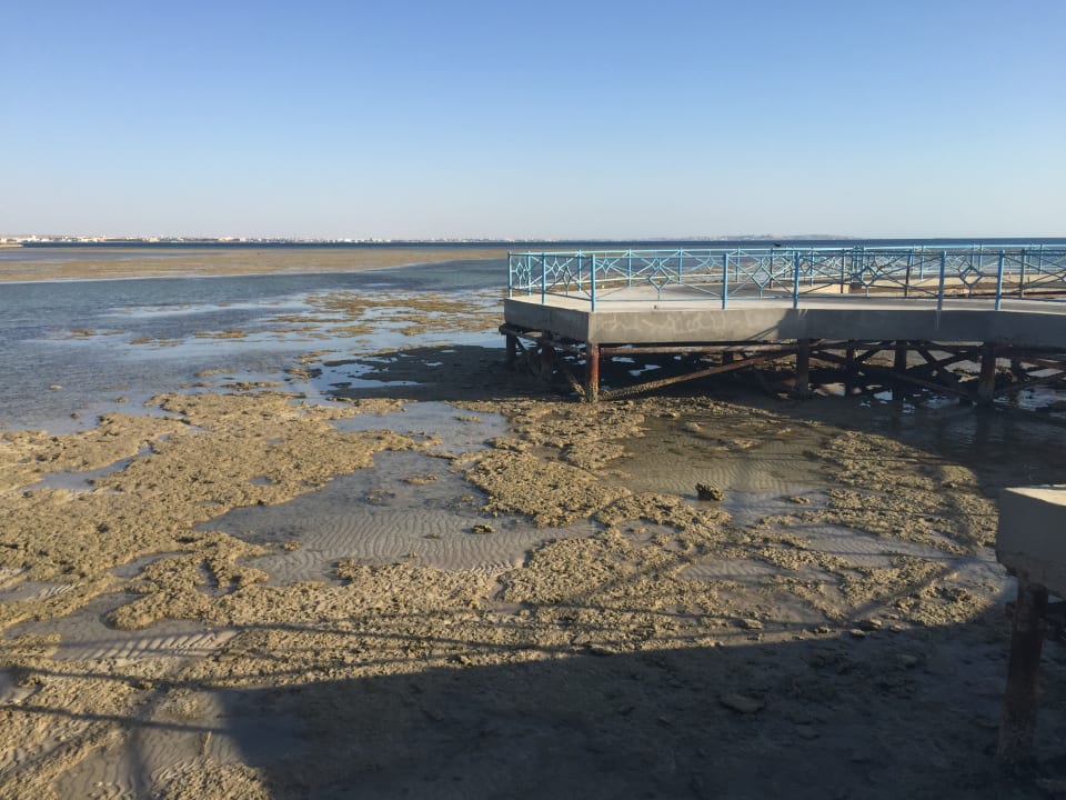 Strand Hotel Titanic Palace